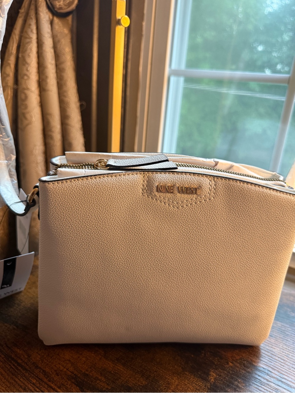 NWT Nine West Pebbled Cream Crossbody with Gold Accents